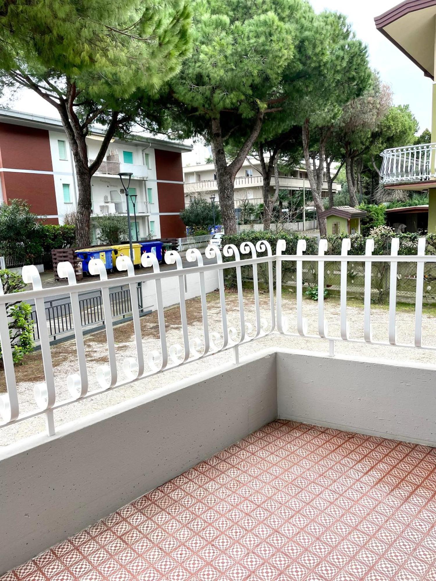 Condominio Mammole Lignano Sabbiadoro Exterior photo